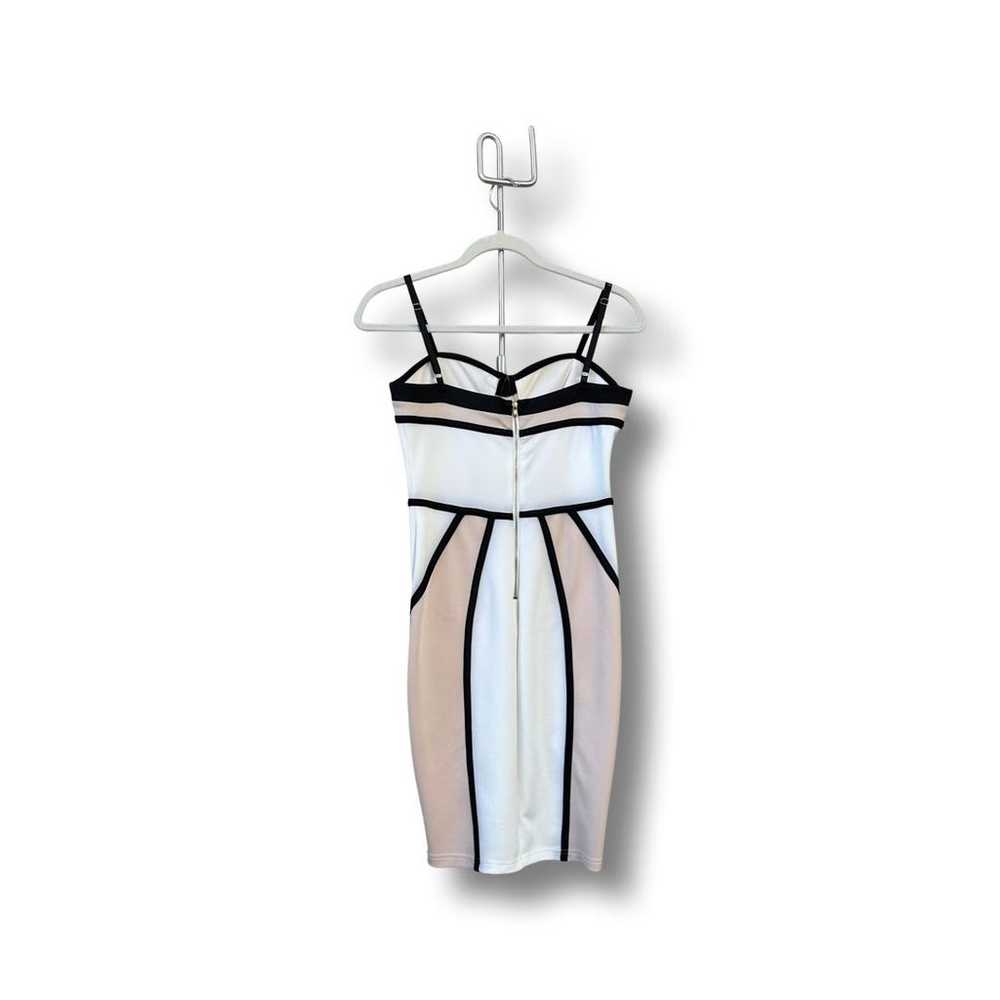 Entry contrast piping fitted dress - image 5