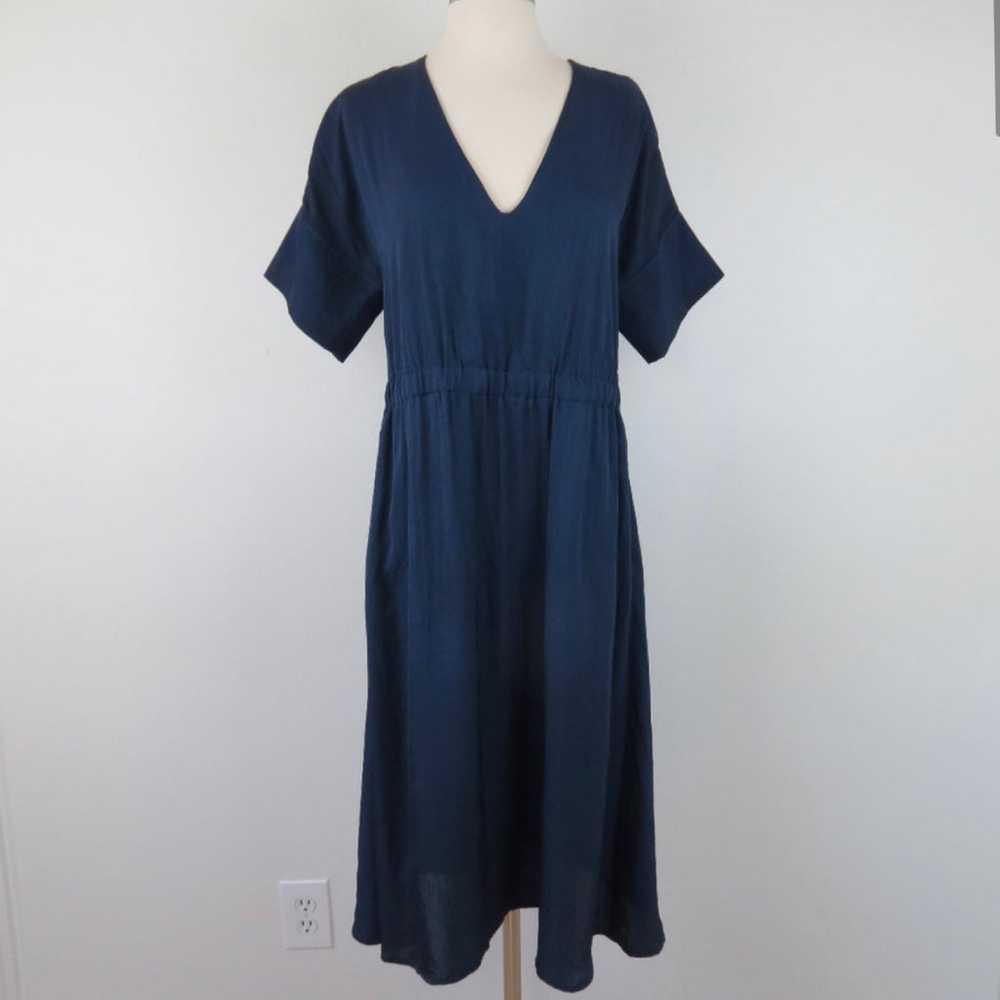 Everlane Japanese Goweave light V Neck Blue dress… - image 4