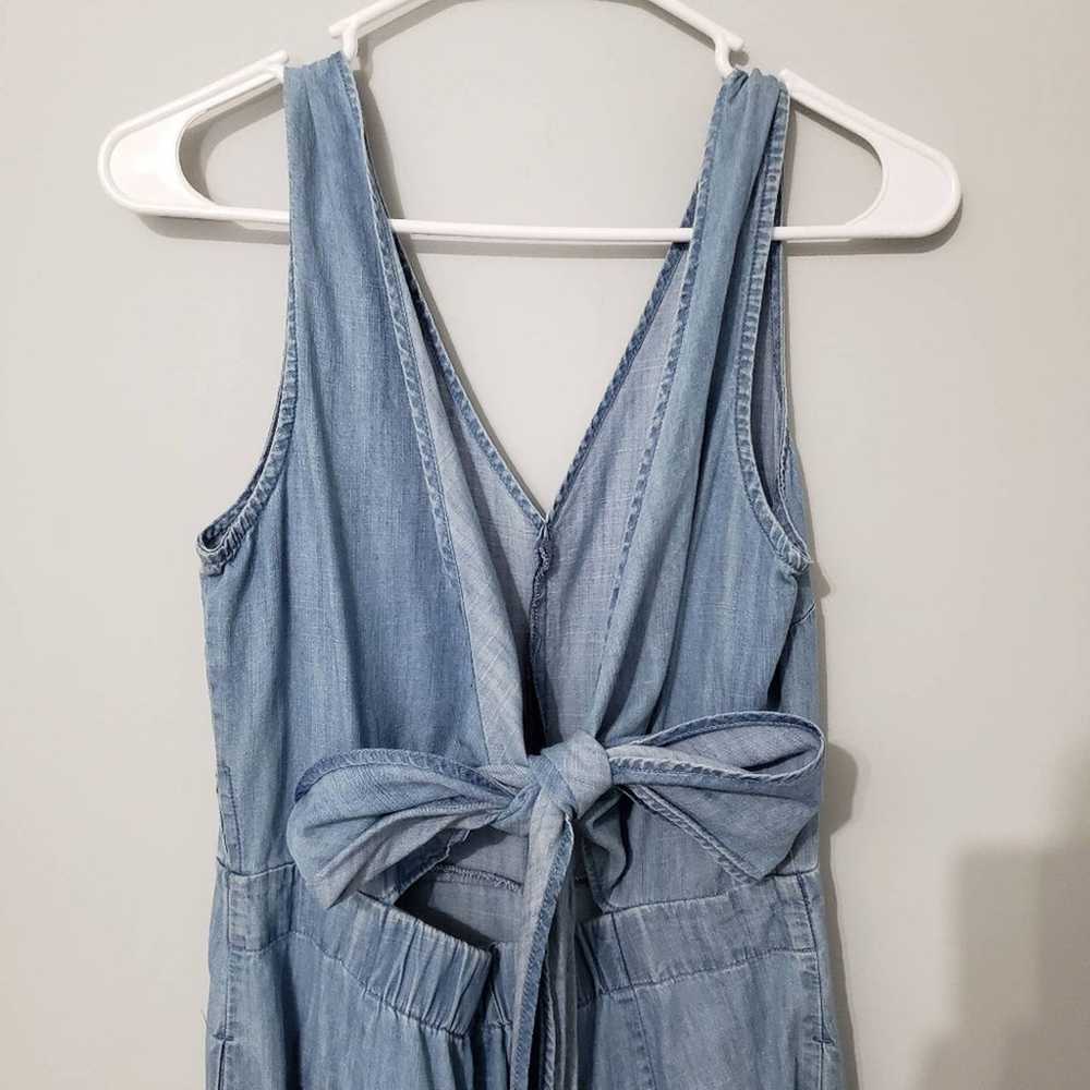 J. Crew Chambray Denim Sleeveless Cropped Wide Le… - image 7