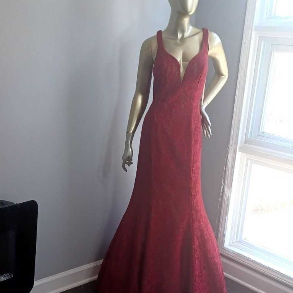 NWOT Glow By Colors Maroon Lace Mermaid Style Gown - image 3