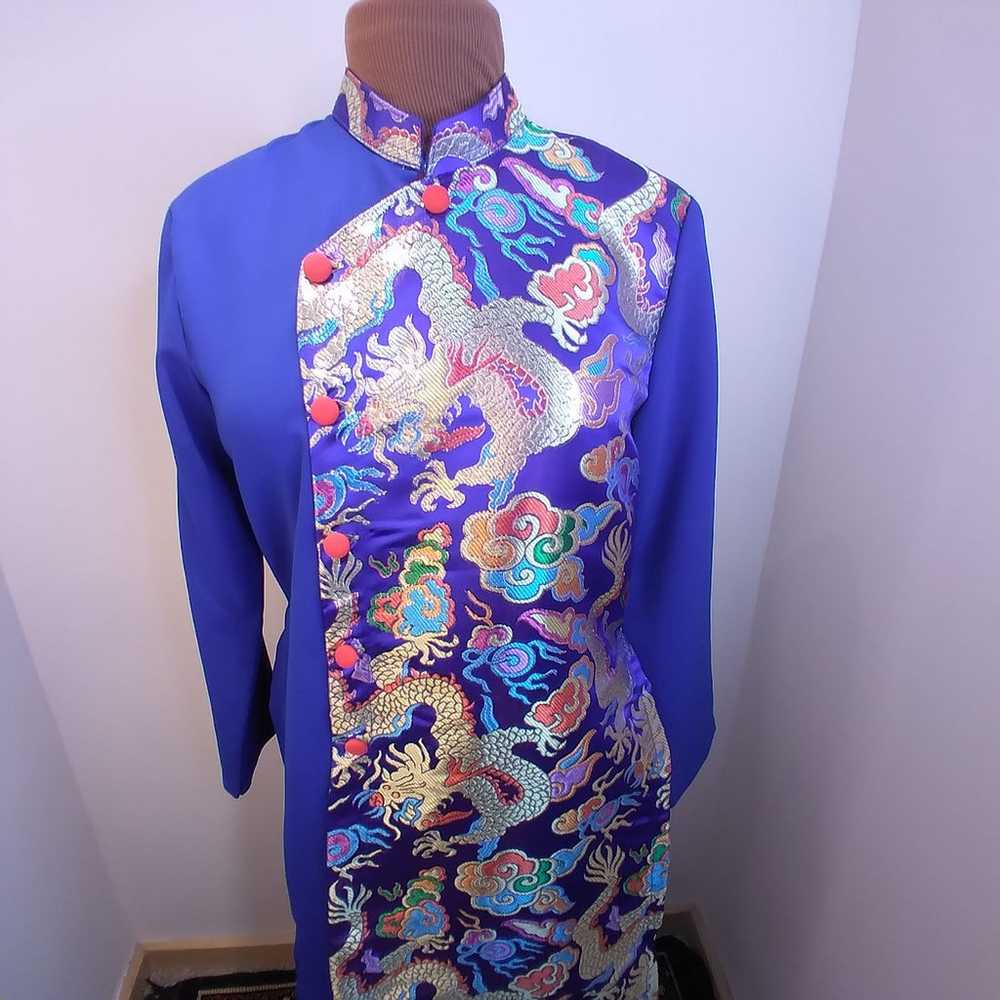 Vtg Asisn style dress with dragon brocad - image 2