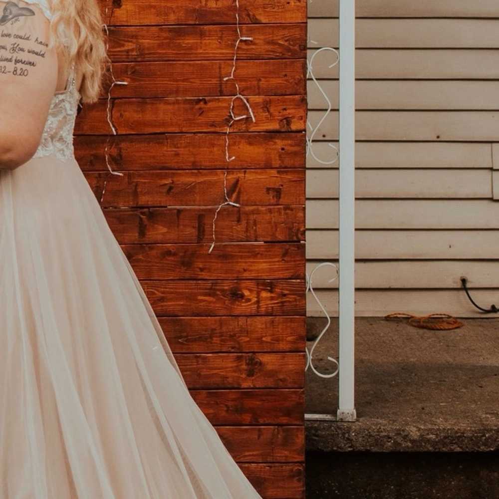 Wedding/prom dress - image 11
