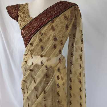 Saree / Sari with Readymade Blouse