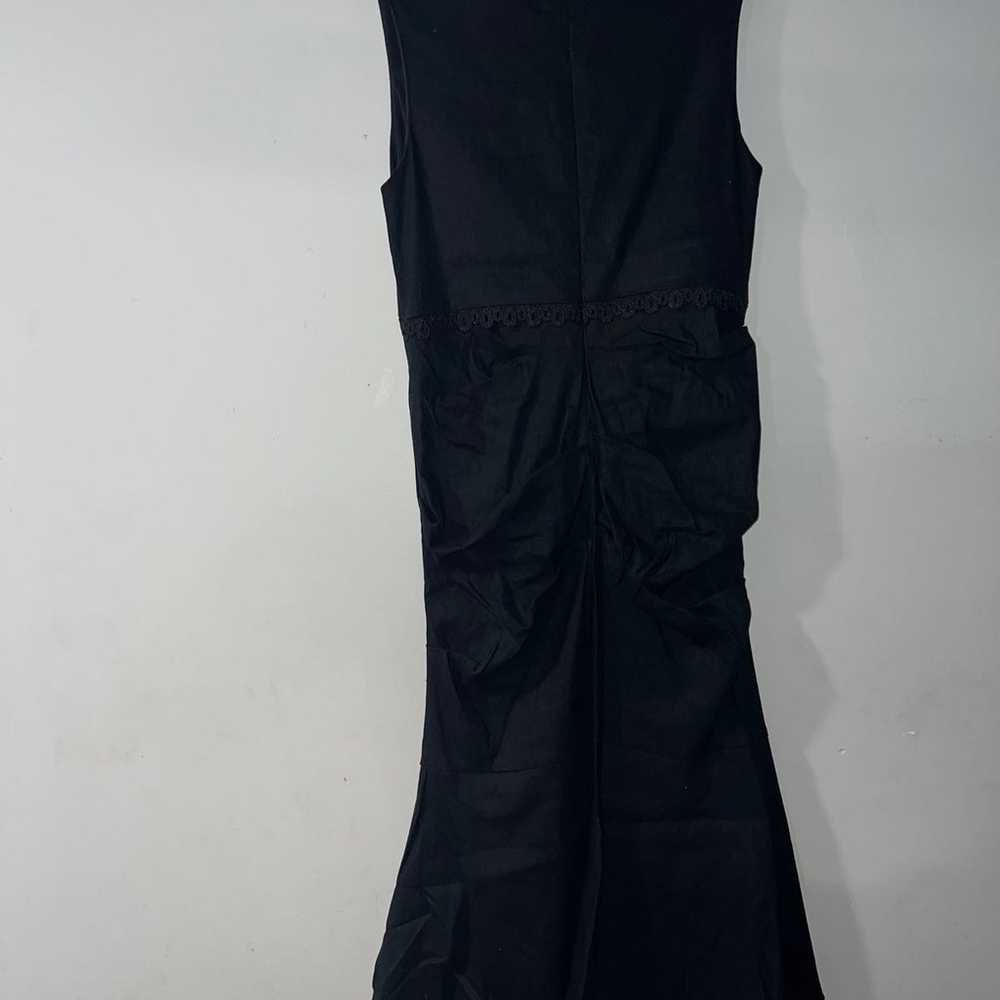 Nicole Miller v-neck linen blend black midi dress… - image 4