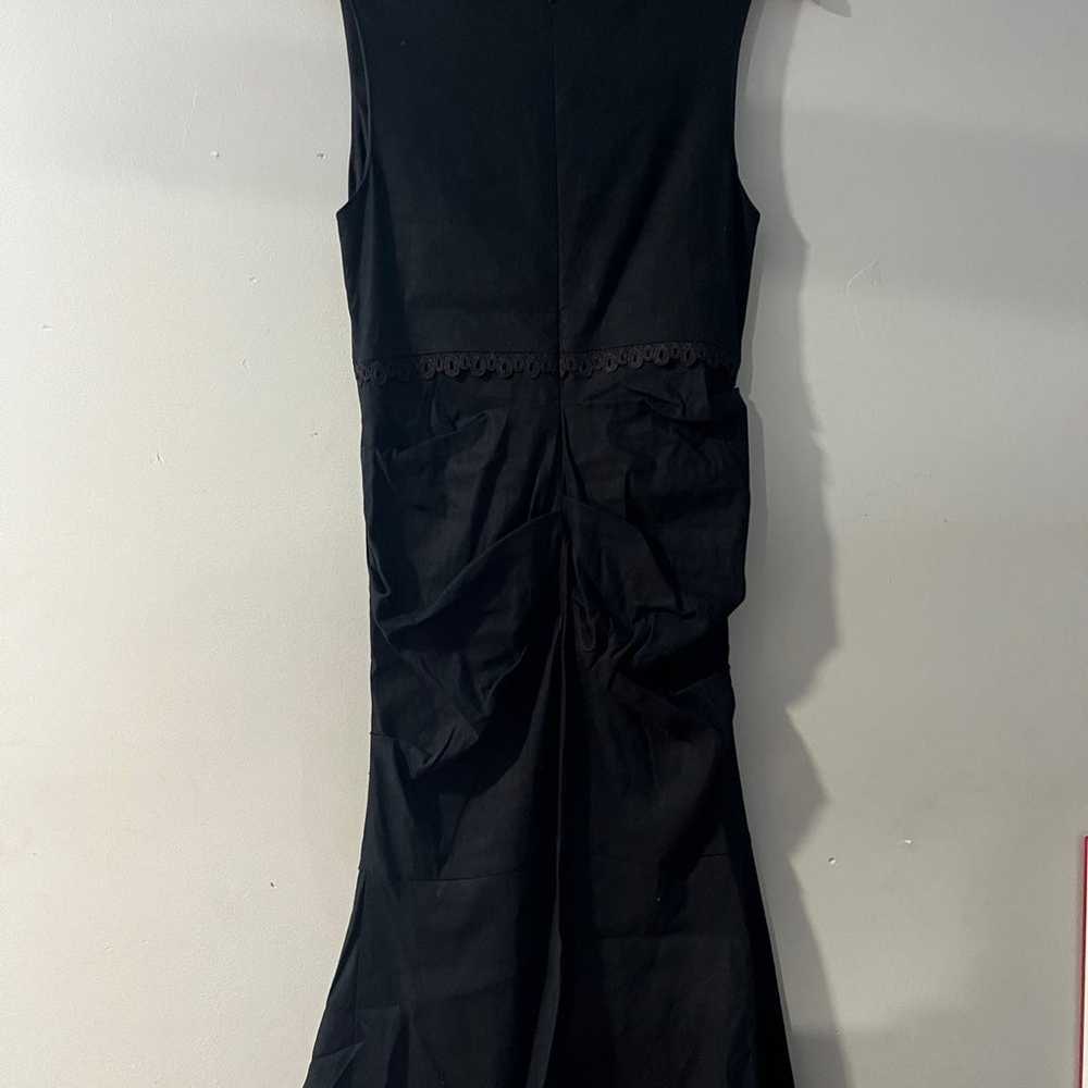 Nicole Miller v-neck linen blend black midi dress… - image 5