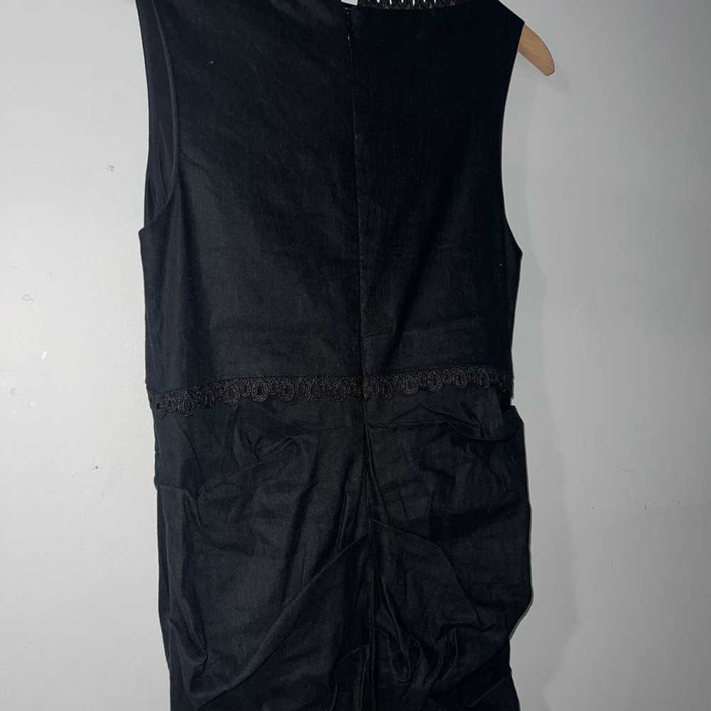 Nicole Miller v-neck linen blend black midi dress… - image 6