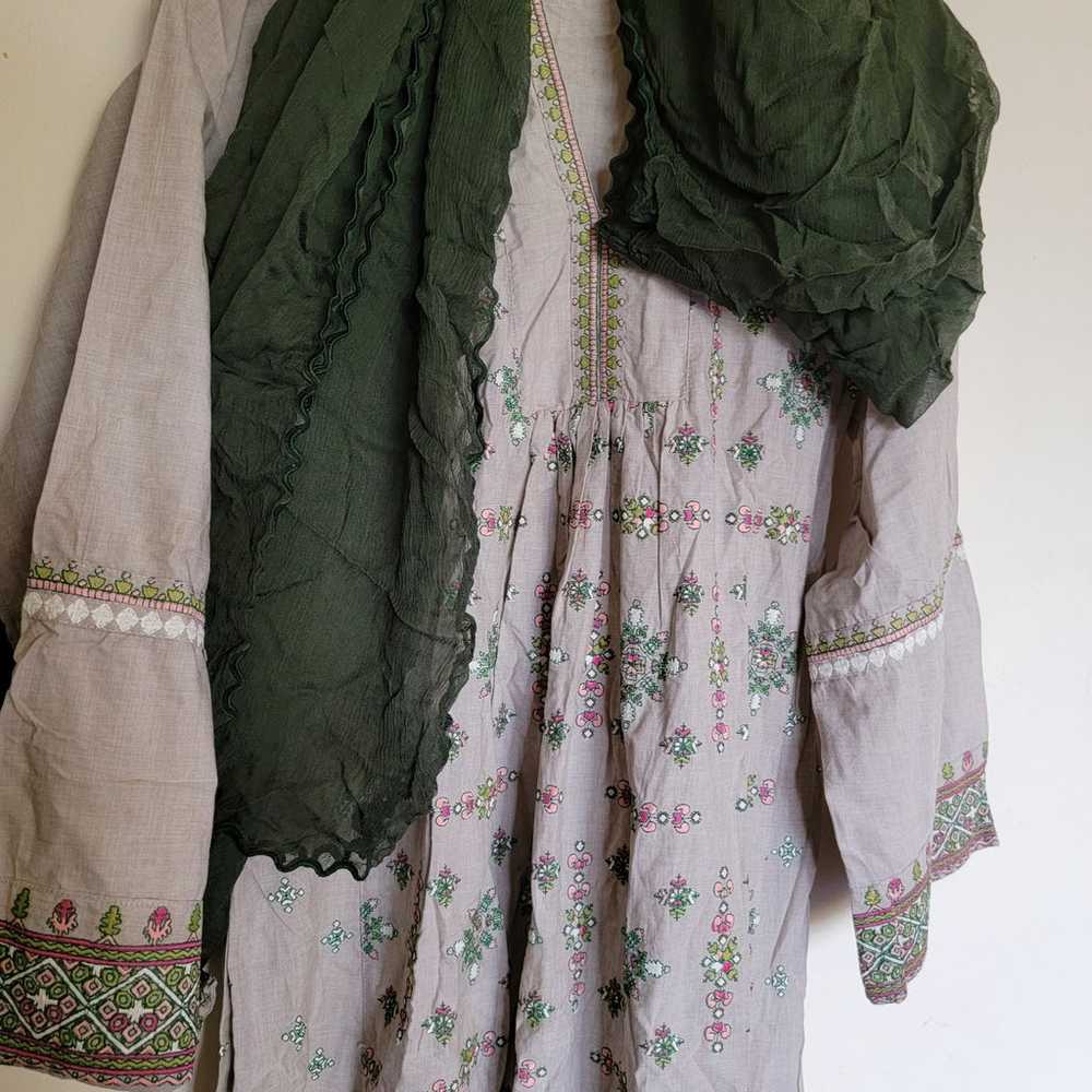 Pakistani Long Frok Style Dress - image 3