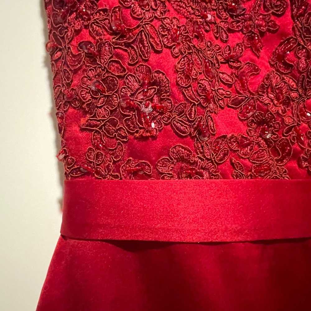 Custom design off the shoulder red dress - image 3