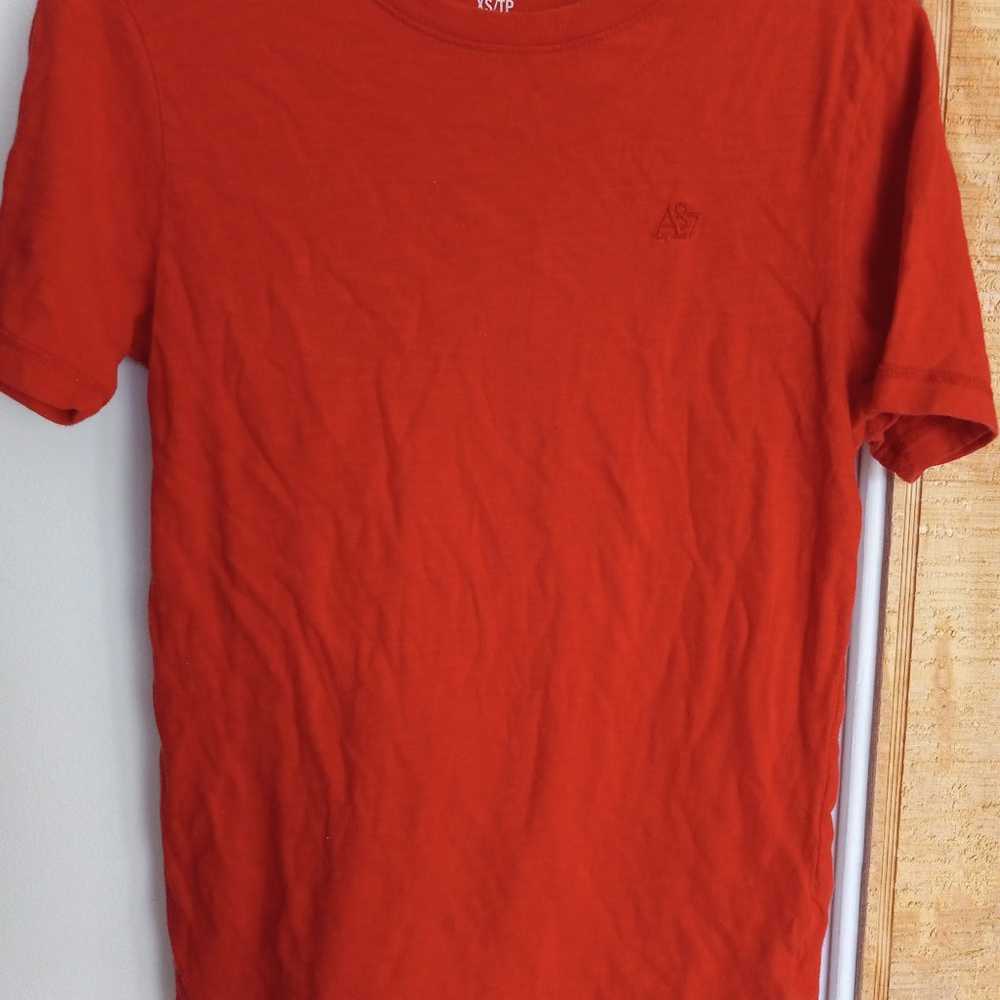 AEROPOSTALE men's xs  red tee - image 2