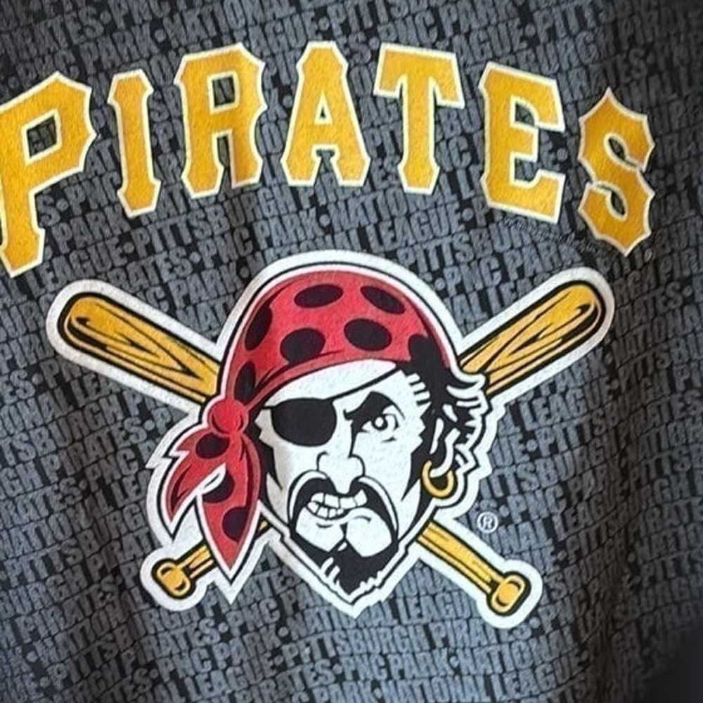 MLB genuine Merchandise Pirates Tee 2XL - image 1