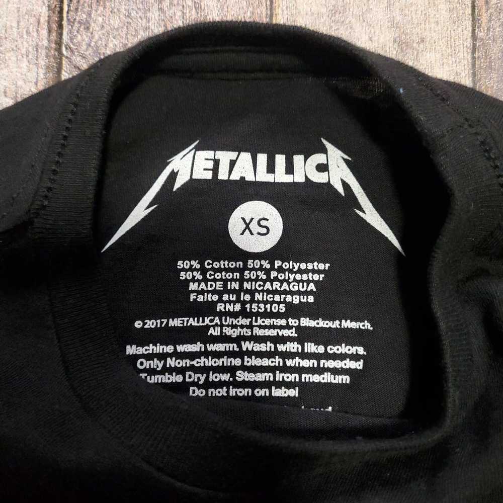 Metallica T-shirt size XS - image 3