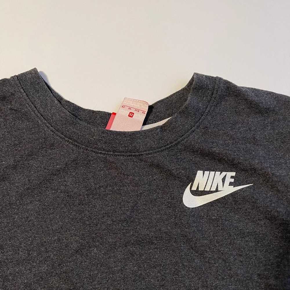 Nike t shirt for women - image 3
