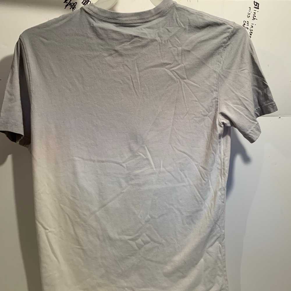 American Eagle man’s t-shirt - image 2