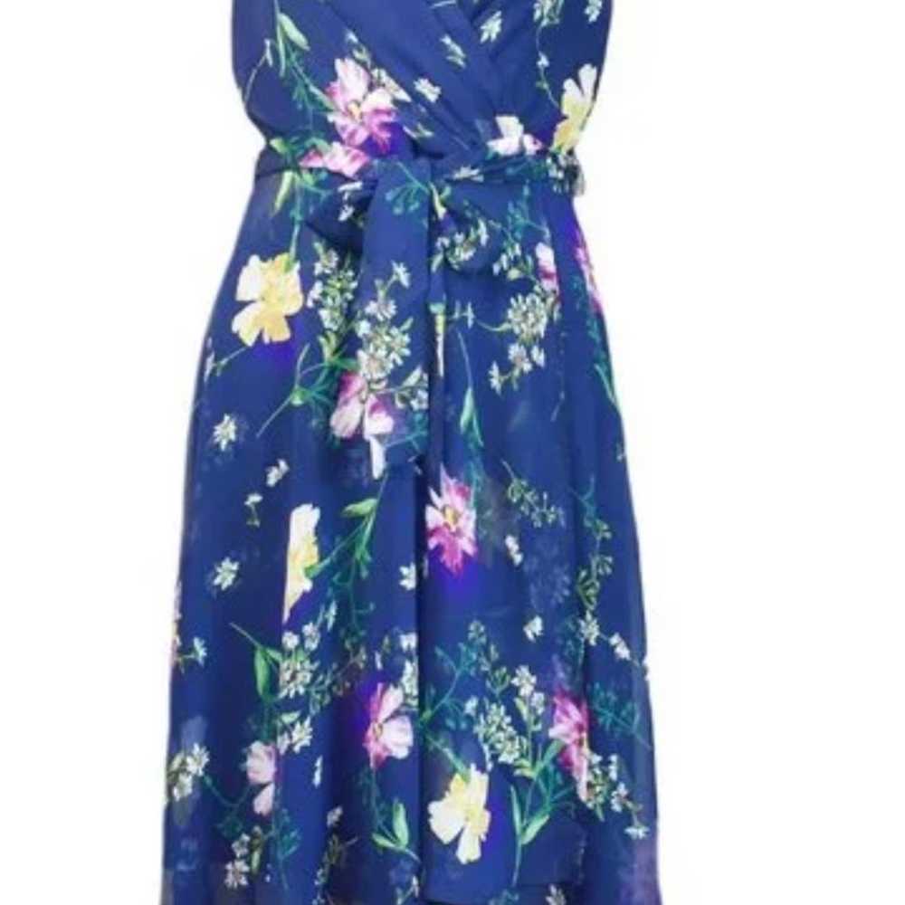 DKNY dress, floral design, light weight material. - image 2