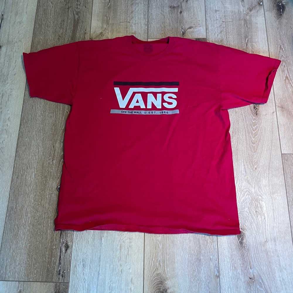 Like new red vans off the wall tshirt size xxl - image 1