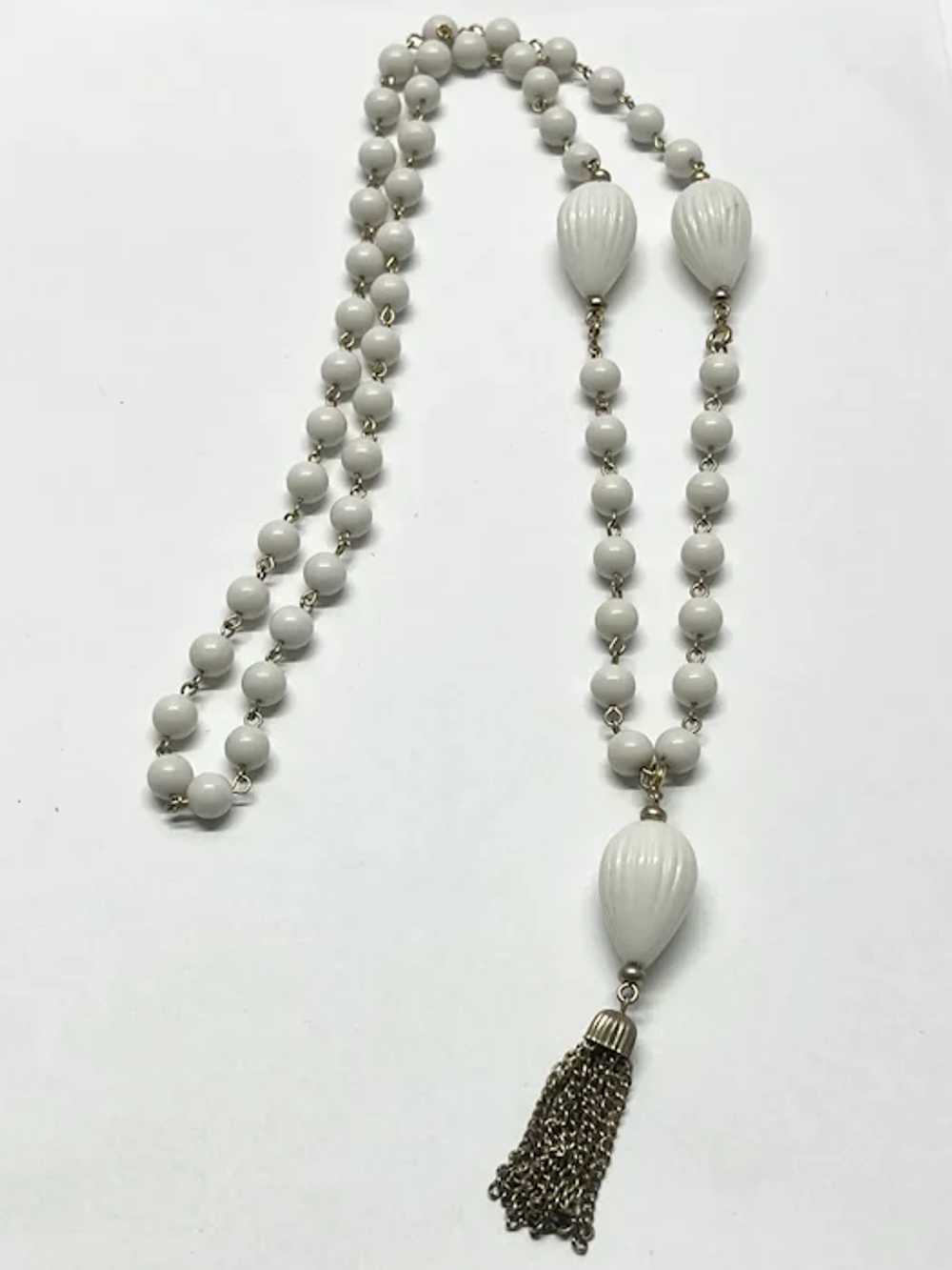 Vintage white beaded tassel necklace - image 2