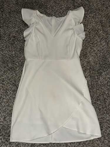 Other Size Medium TCEC White Frilly Mid Dress