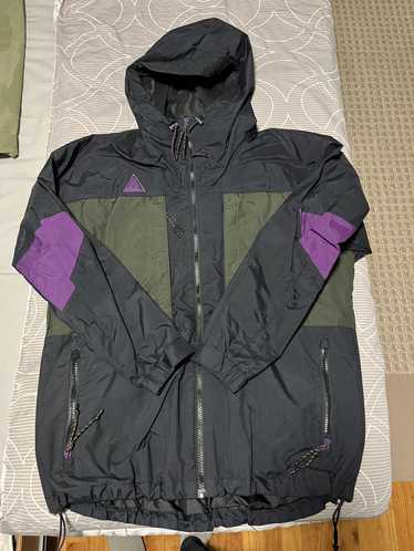 Nike ACG Colorblock Water Resistant Windbreaker