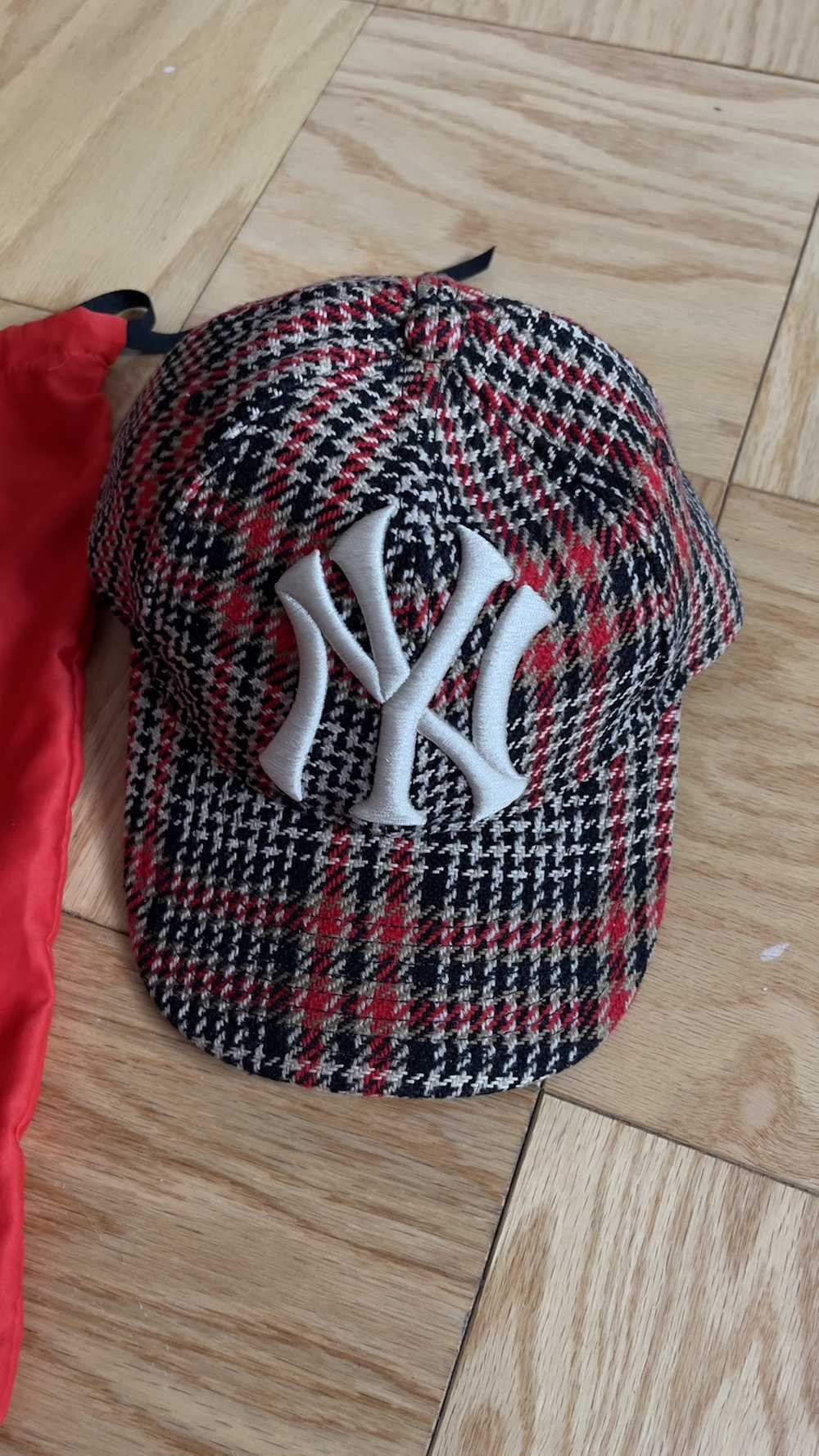 Gucci GUCCI NY YANKEE HAT - image 2