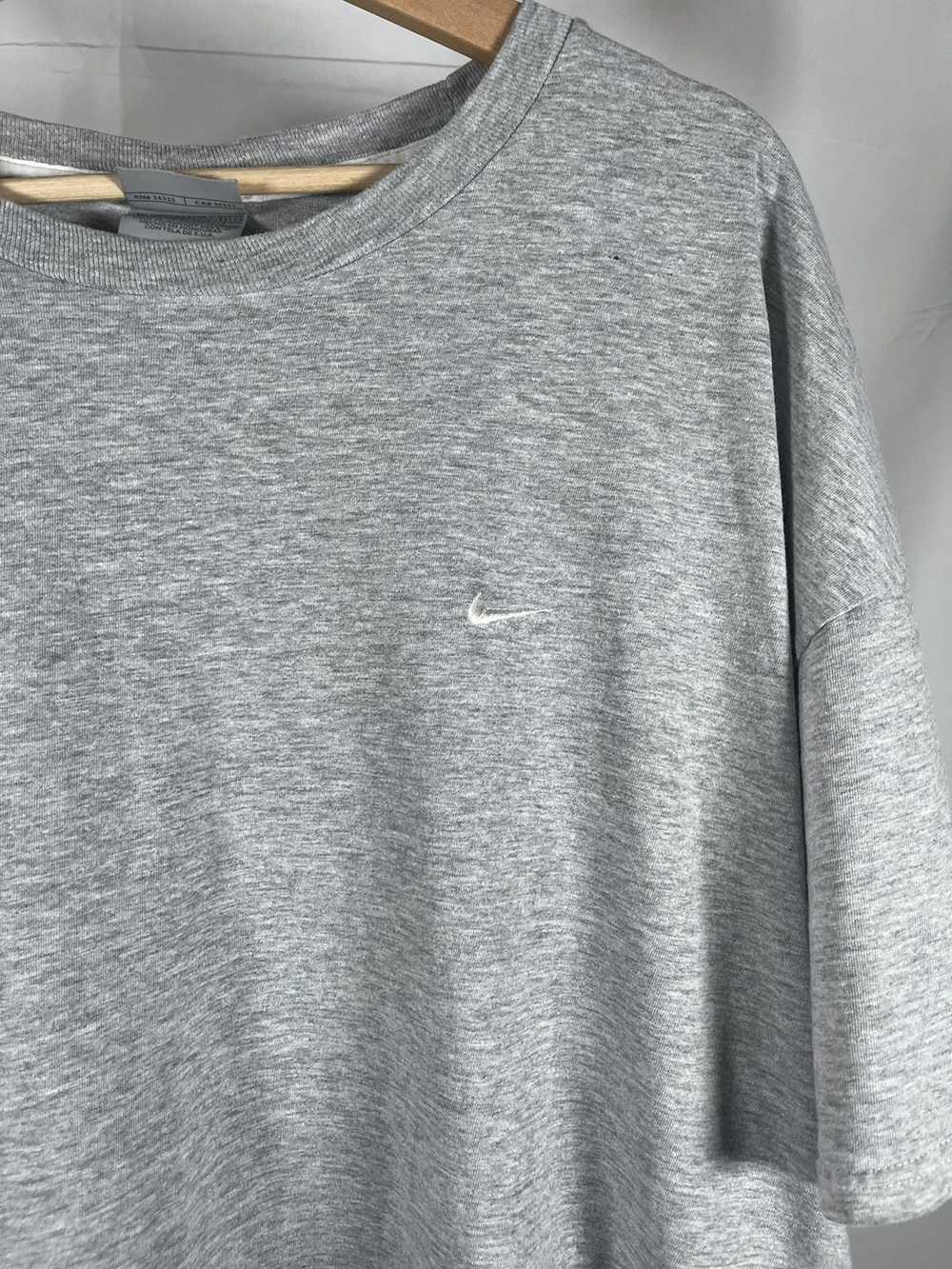 Nike × Vintage Vintage Nike Grey White Essential … - image 2