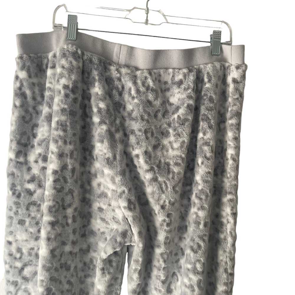 Other Peaches And Dreams Size XL Grey Leopard Fuz… - image 5