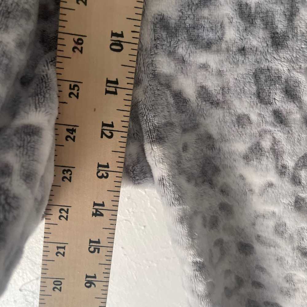 Other Peaches And Dreams Size XL Grey Leopard Fuz… - image 8
