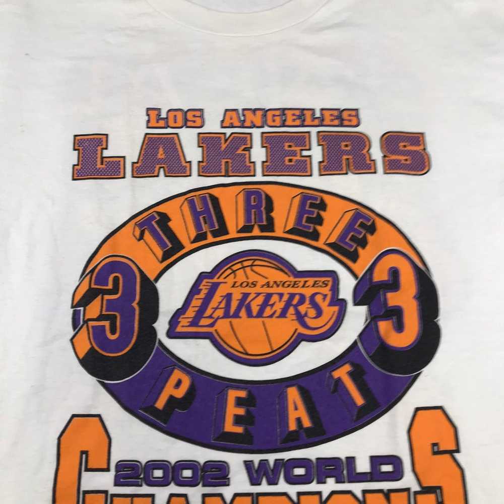 VTG 2002 Lakers 3Peat Shaq t-shirt *XL - image 3