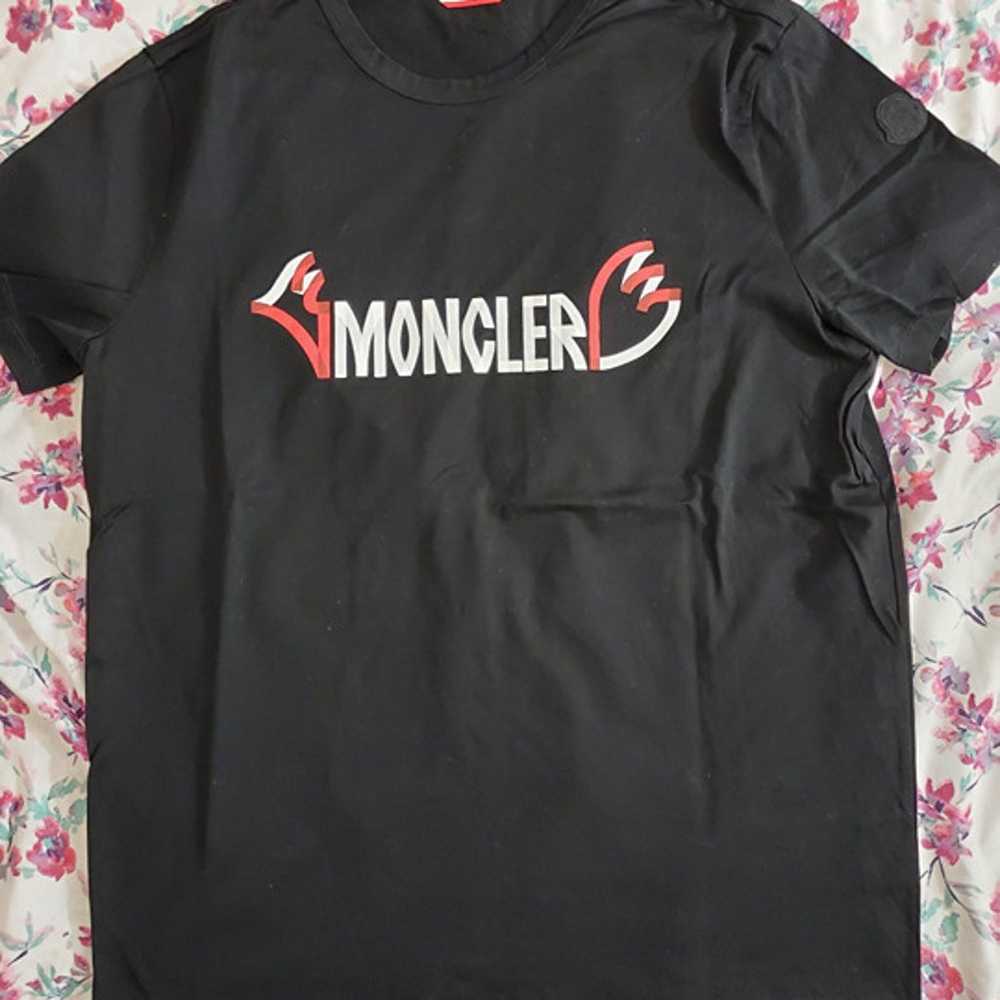 Moncler T-shirt, size Large - image 1