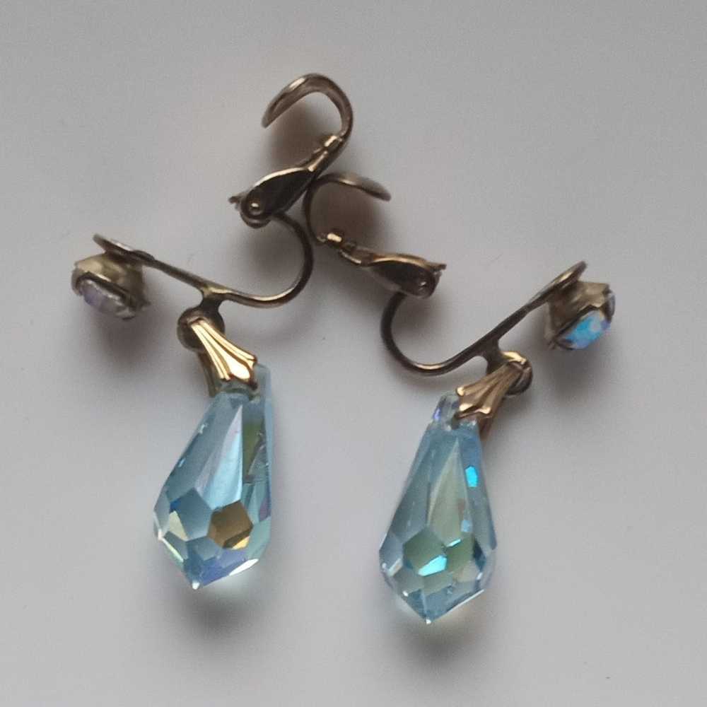 Vintage Sky Blue Faceted Glass Lever Back Earrings - image 4