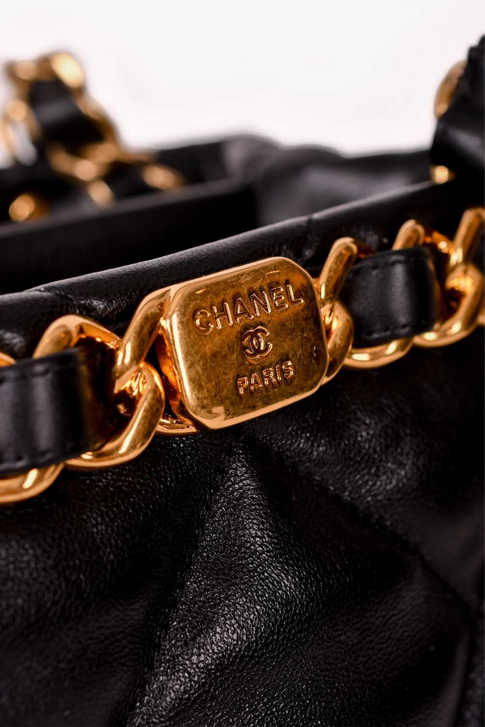 Pre-loved Chanel™ Black Lambskin Quilted Small Sh… - image 8