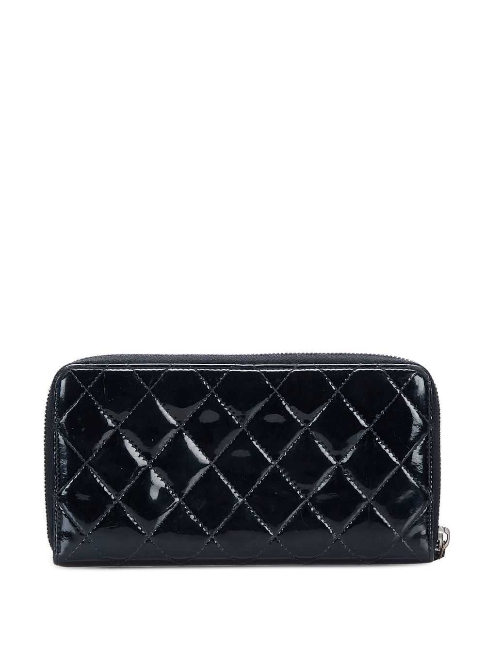 CHANEL Pre-Owned 2010–2011 diamond-quilted CC zip… - image 2