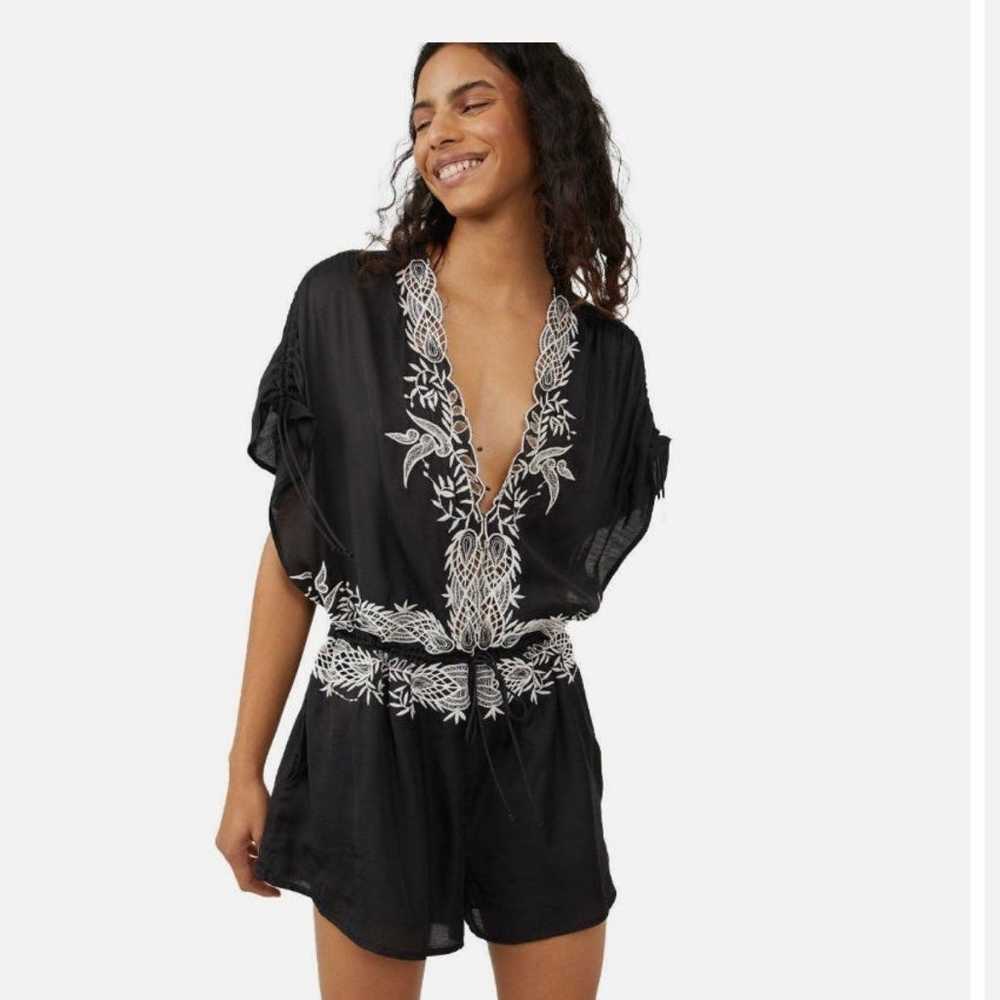 NEW Free People Weila Romper Black Floral Embroid… - image 2