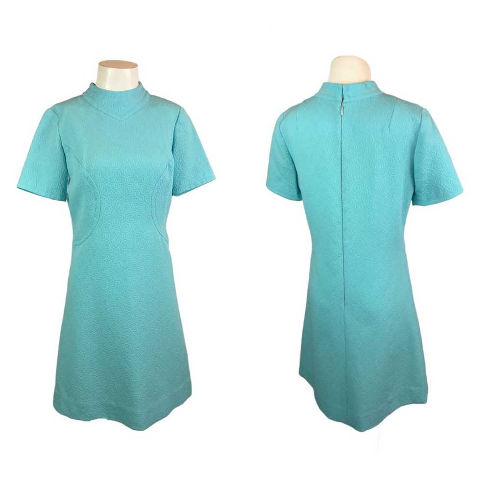 1960s Mod Teal Blue Mock Neck Shift Dress Texture… - image 3