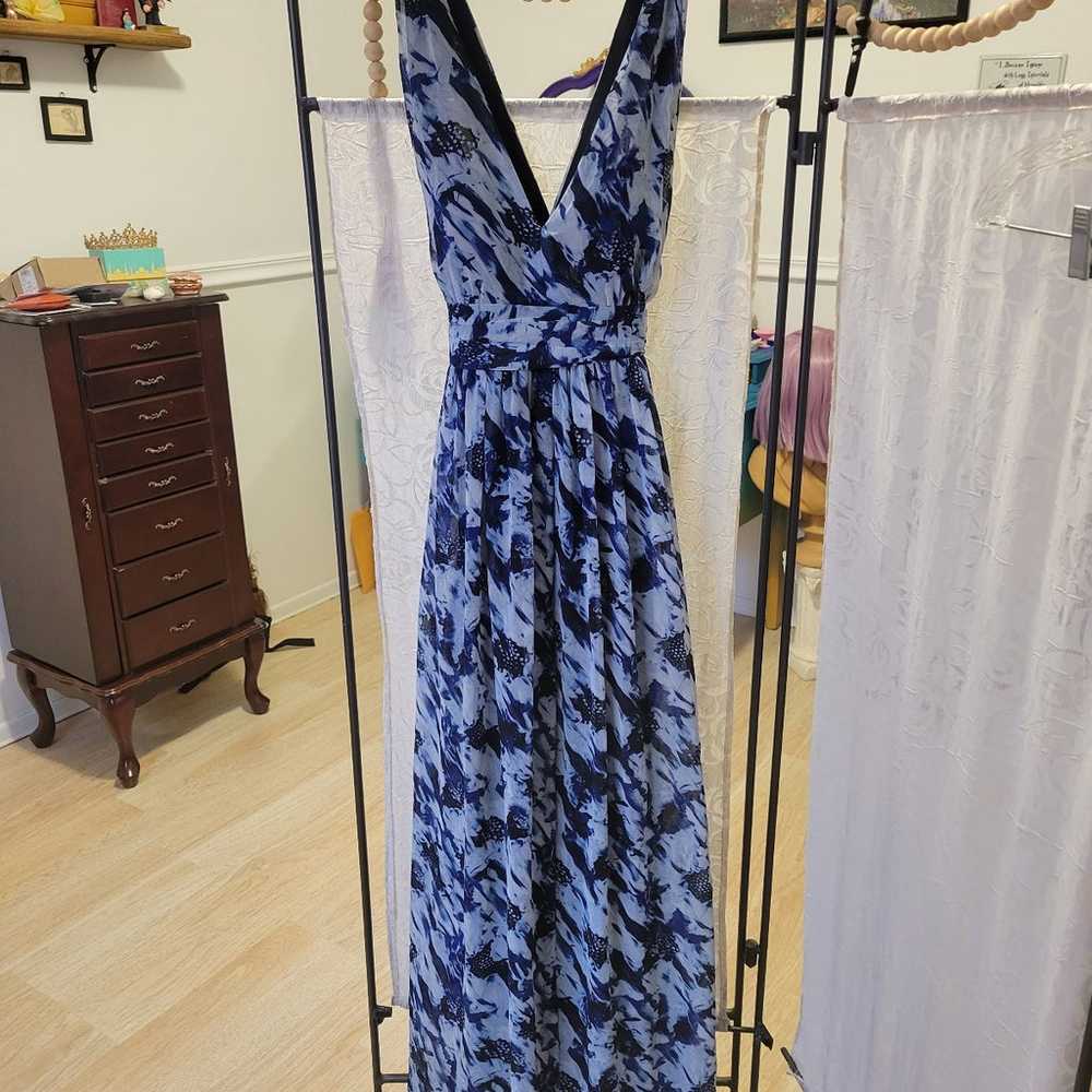 Rent the runway sz 10 Donna Karan blue and white … - image 5