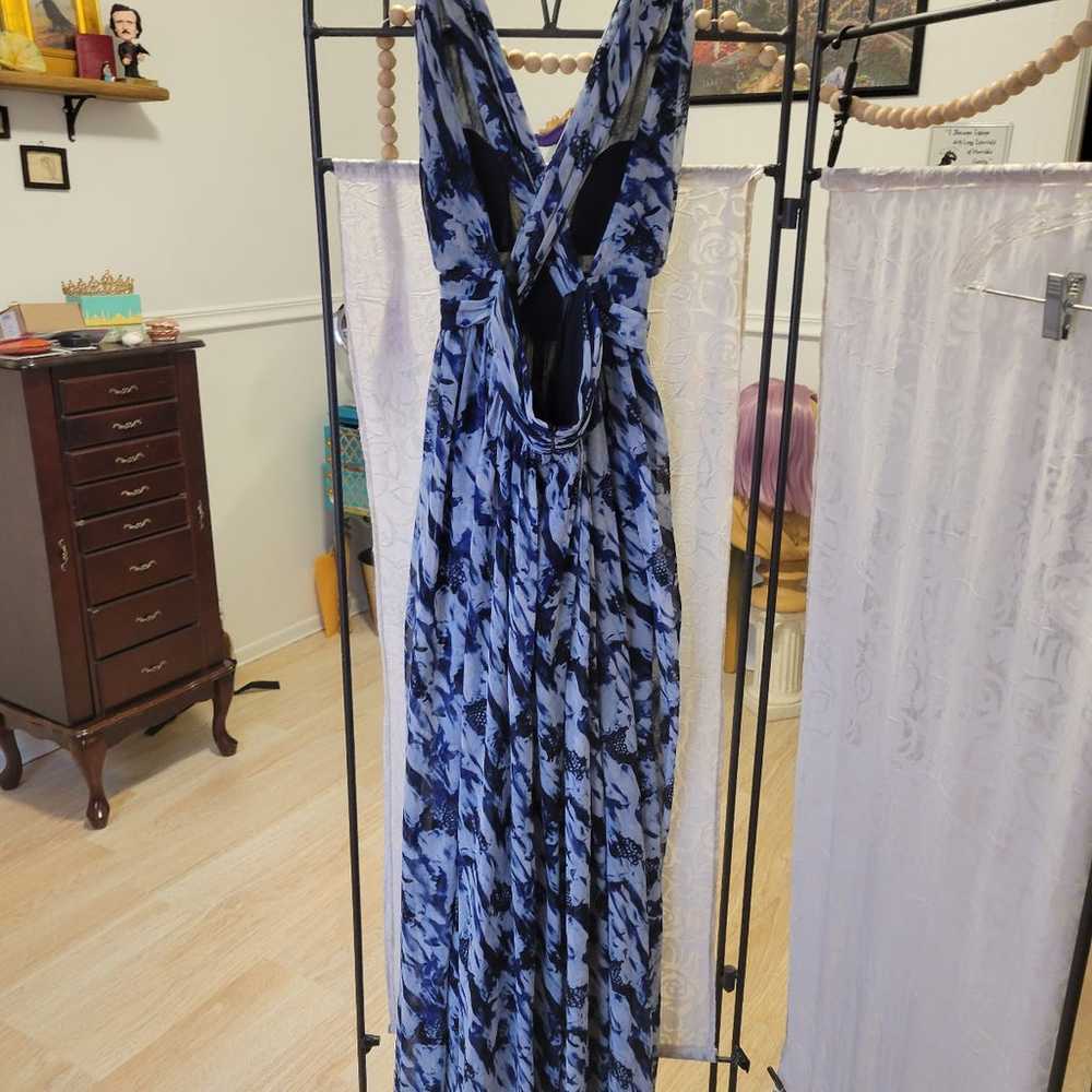 Rent the runway sz 10 Donna Karan blue and white … - image 6