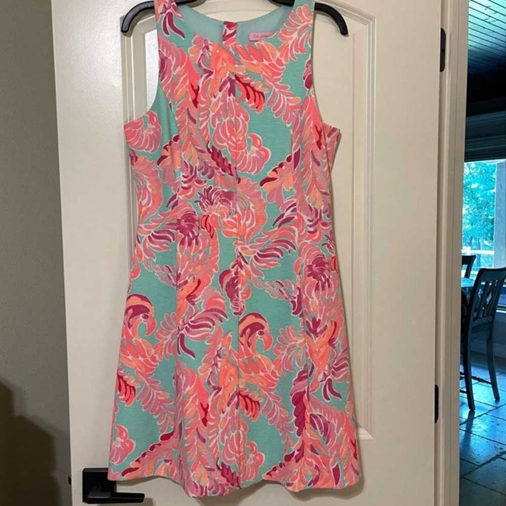 Gently Used Lilly Pulitzer Love Birds Cove Fit & … - image 1