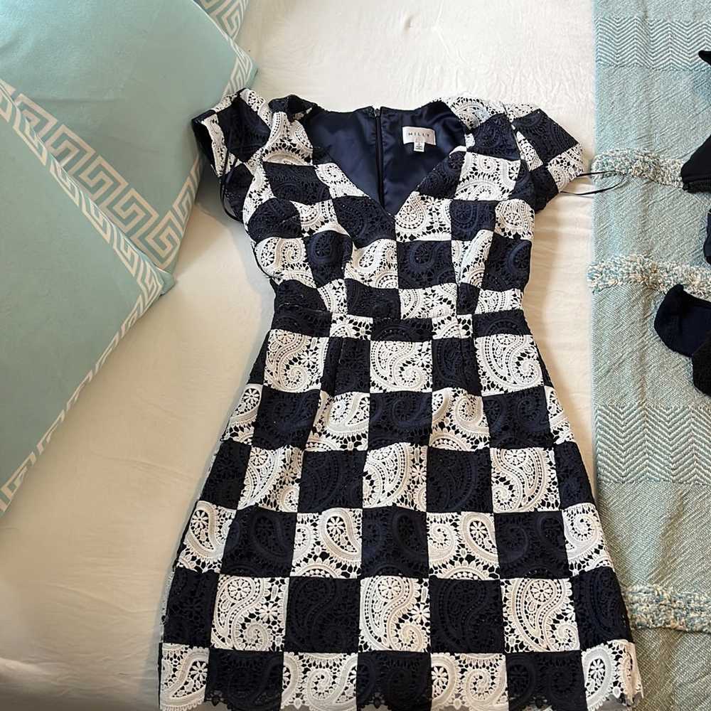Milly size 0 navy and white dress - image 1