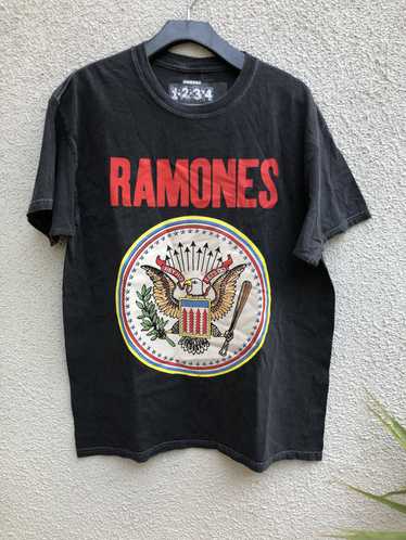 Band Tees × Tour Tee × Vintage Ramones Hey Ho Let… - image 1