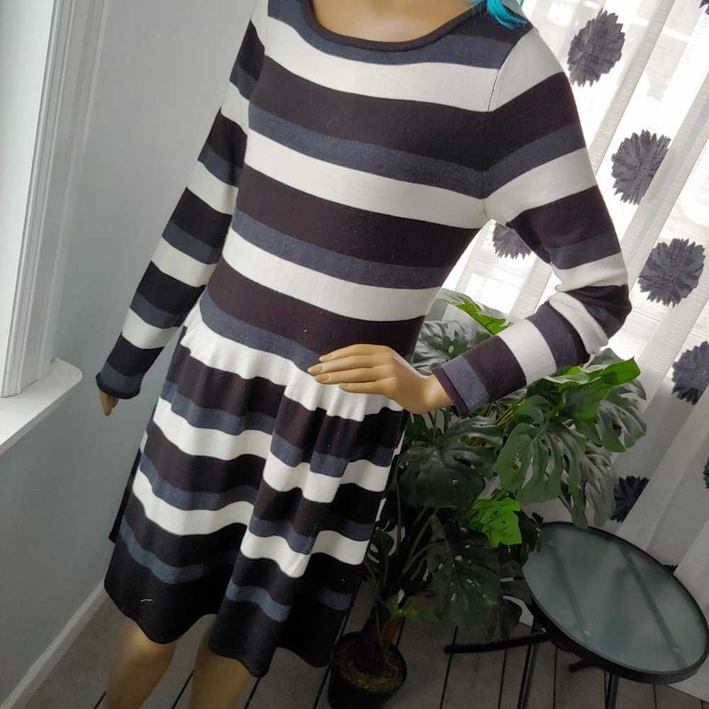 Vince camuto striped long sleeve fit flare large … - image 7
