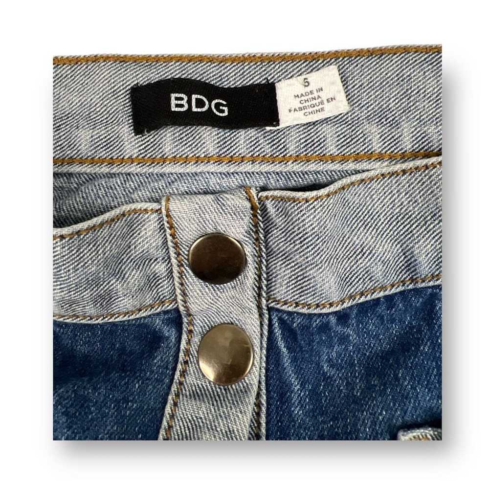 Bdg BDG Button Down Two Toned Jean Skirt Size 5 - image 3