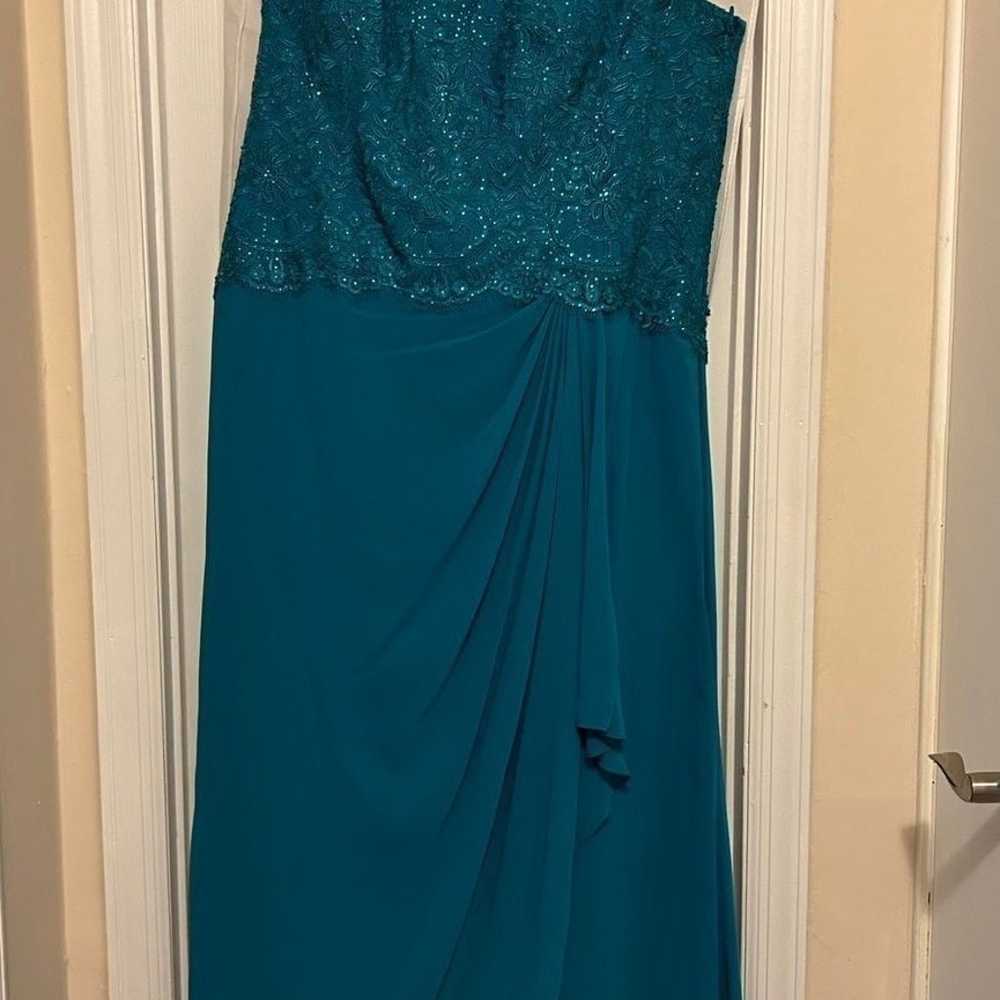 Mother of the Bride dress (Sz 20) - image 4