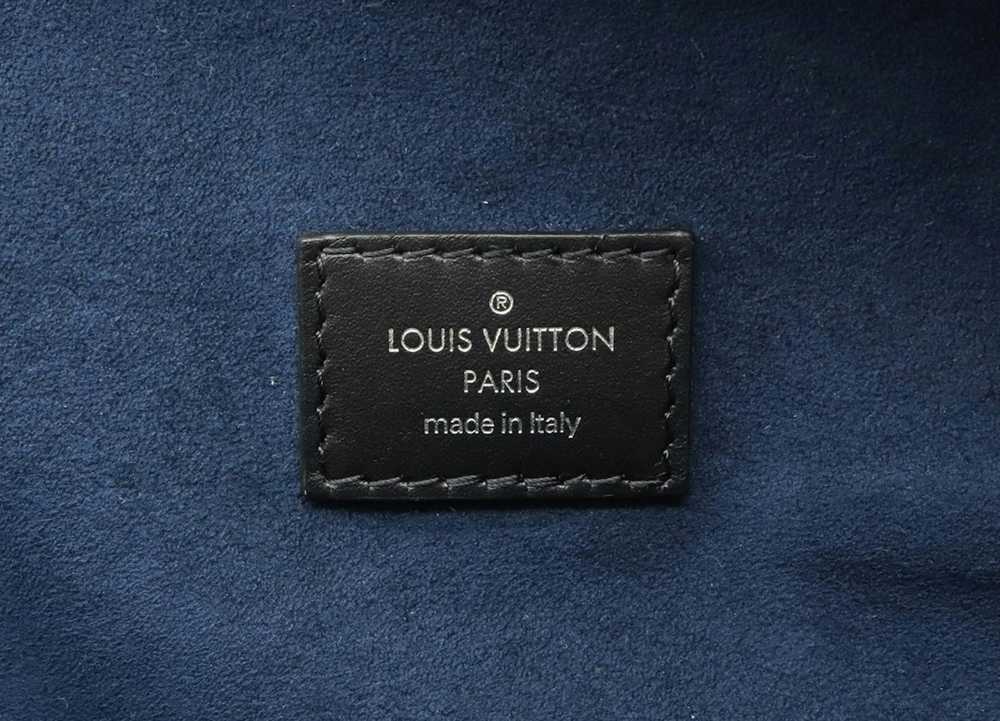 Louis Vuitton Louis Vuitton Circle Epi Bum Waist … - image 8