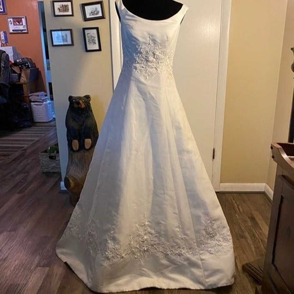 Ilissa White Wedding Dress by Demetrios Size 10 - image 1