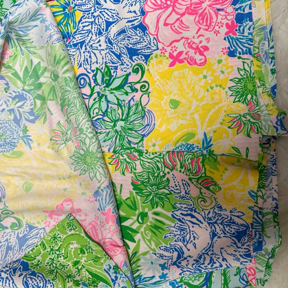 Lilly Pulitzer Pearl Romper in Cheek to Cheek, si… - image 4