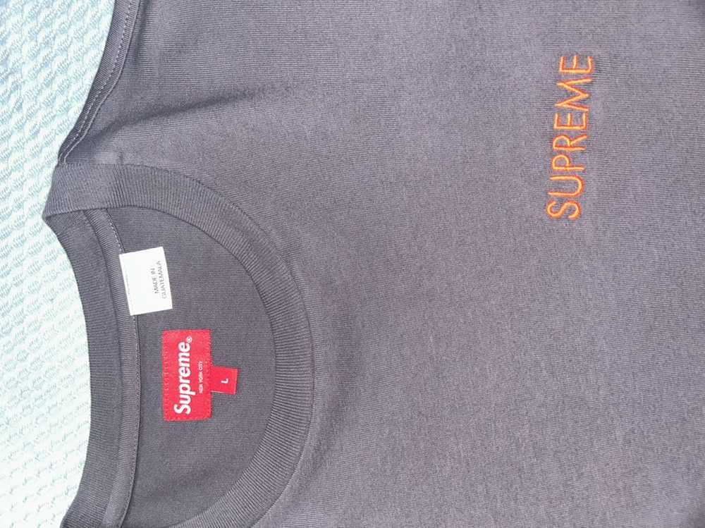 Supreme Supreme logo - image 2