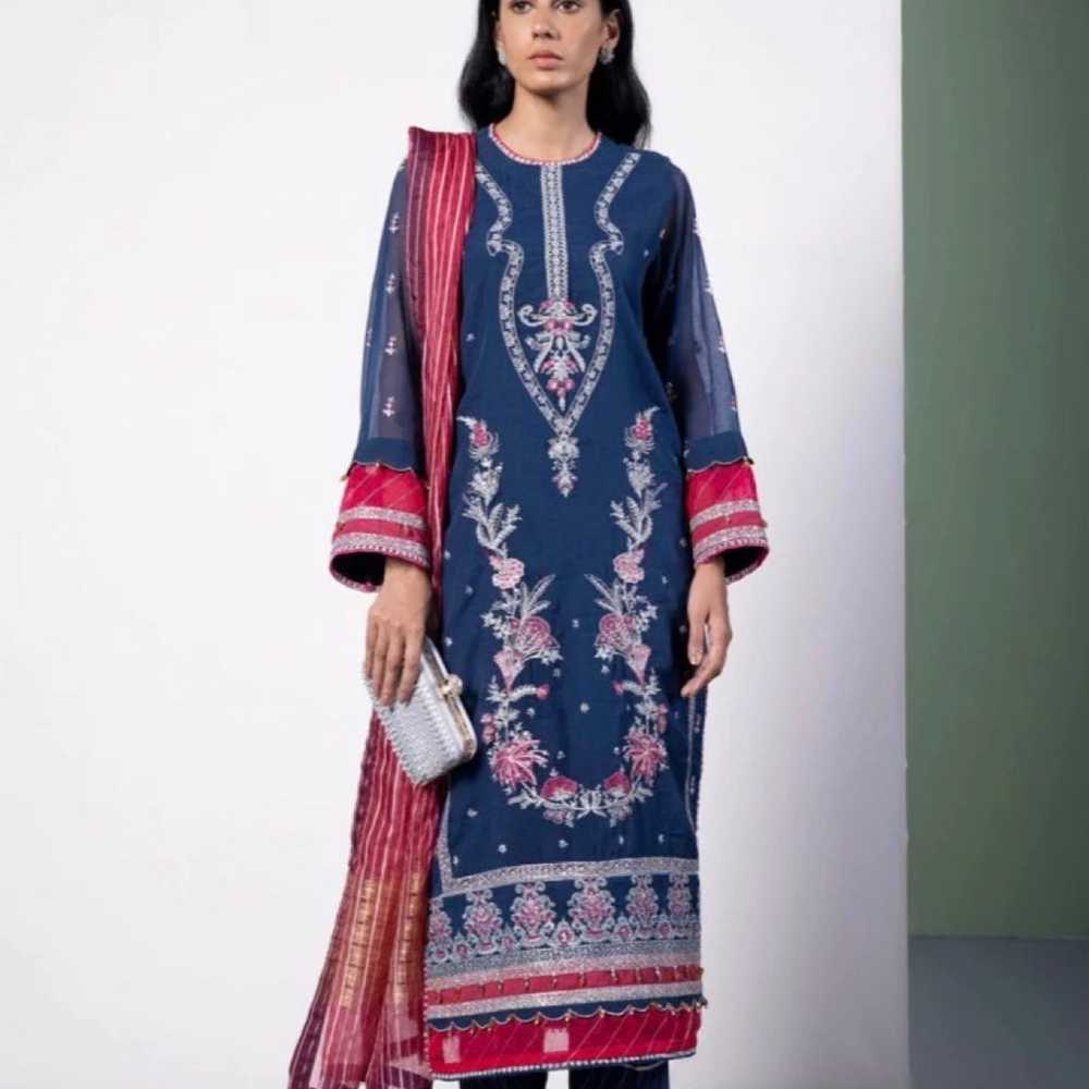 Pakistani embroidered dress - image 4