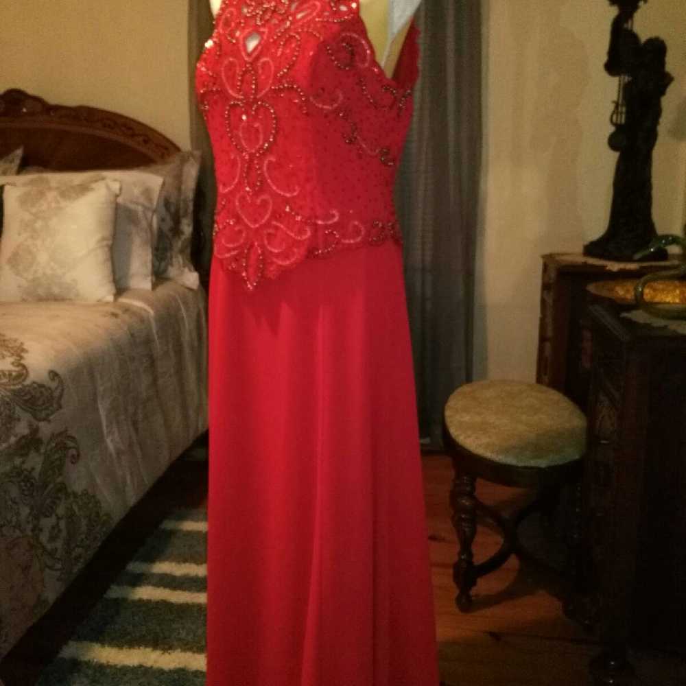 Beautiful Red Beaded Formal Gown W/Scarf - image 2