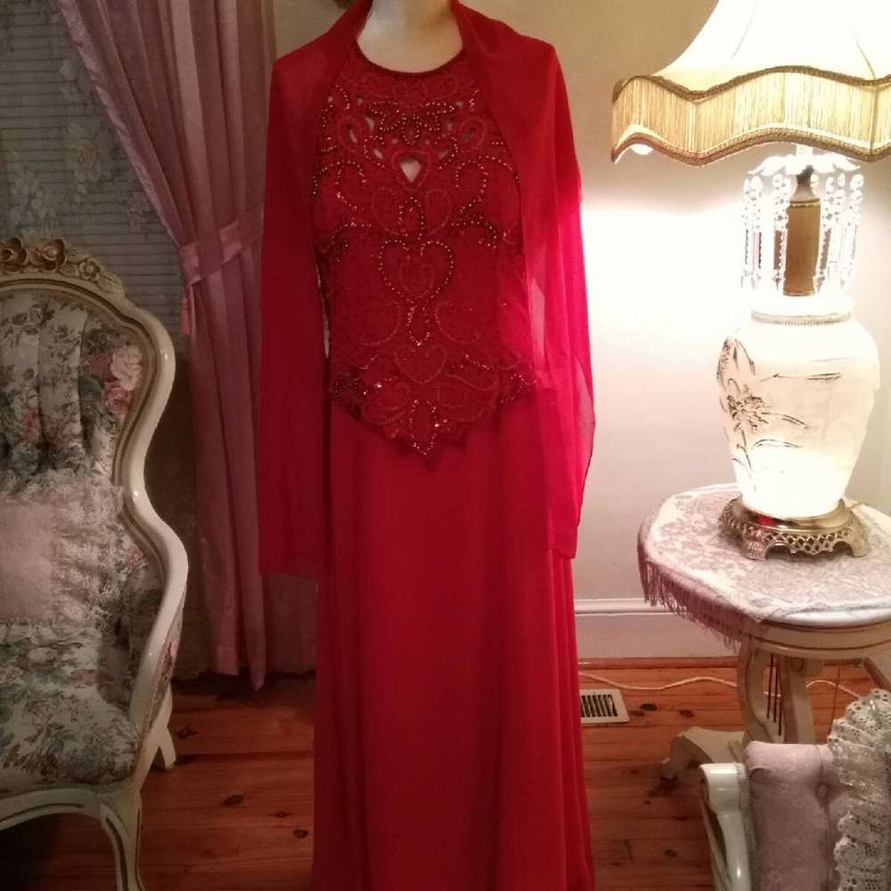 Beautiful Red Beaded Formal Gown W/Scarf - image 5