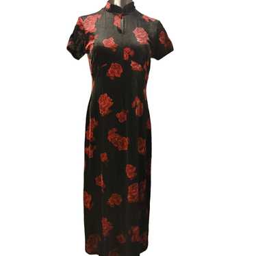 Vintage CDC Women's Black/Red Floral Velvet Soft S