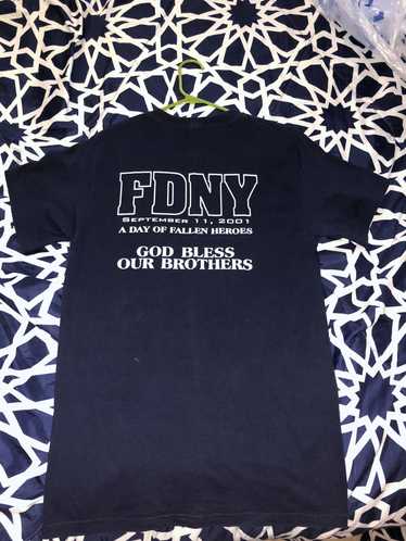 Vintage FDNY 9/11 memorial tee - image 1